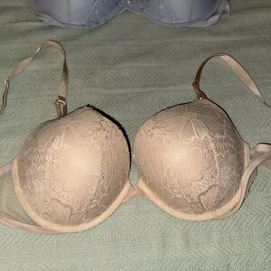 Victoria’s Secret bra size 40C